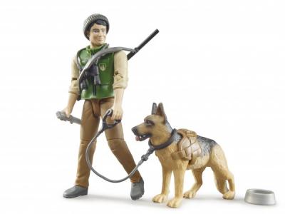 Bild zu Bruder bworld Figur Förster mit Hund und Ausrüstung